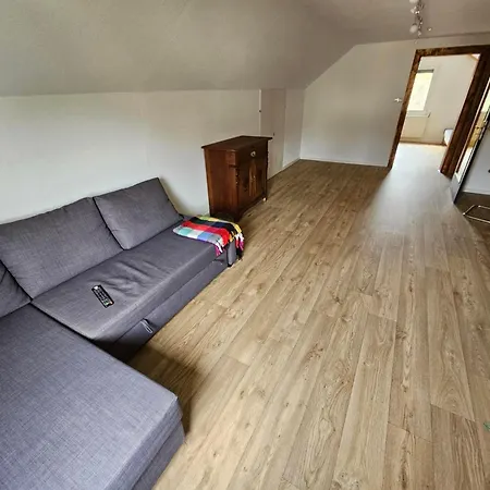 Luxurioes Modernisiertes In See- Und Stadtnaehe