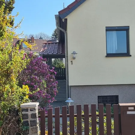 Дом отдыха Luxurioes Modernisiertes In See- Und Stadtnaehe Лейпциг