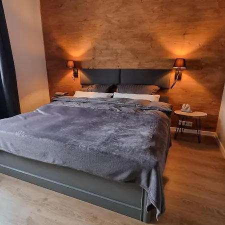 Luxurioes Modernisiertes In See- Und Stadtnaehe